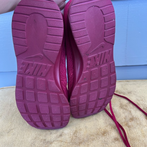 Nike | Shoes | Womns Nike Tanjun 9753760 - Picture 3 of 4